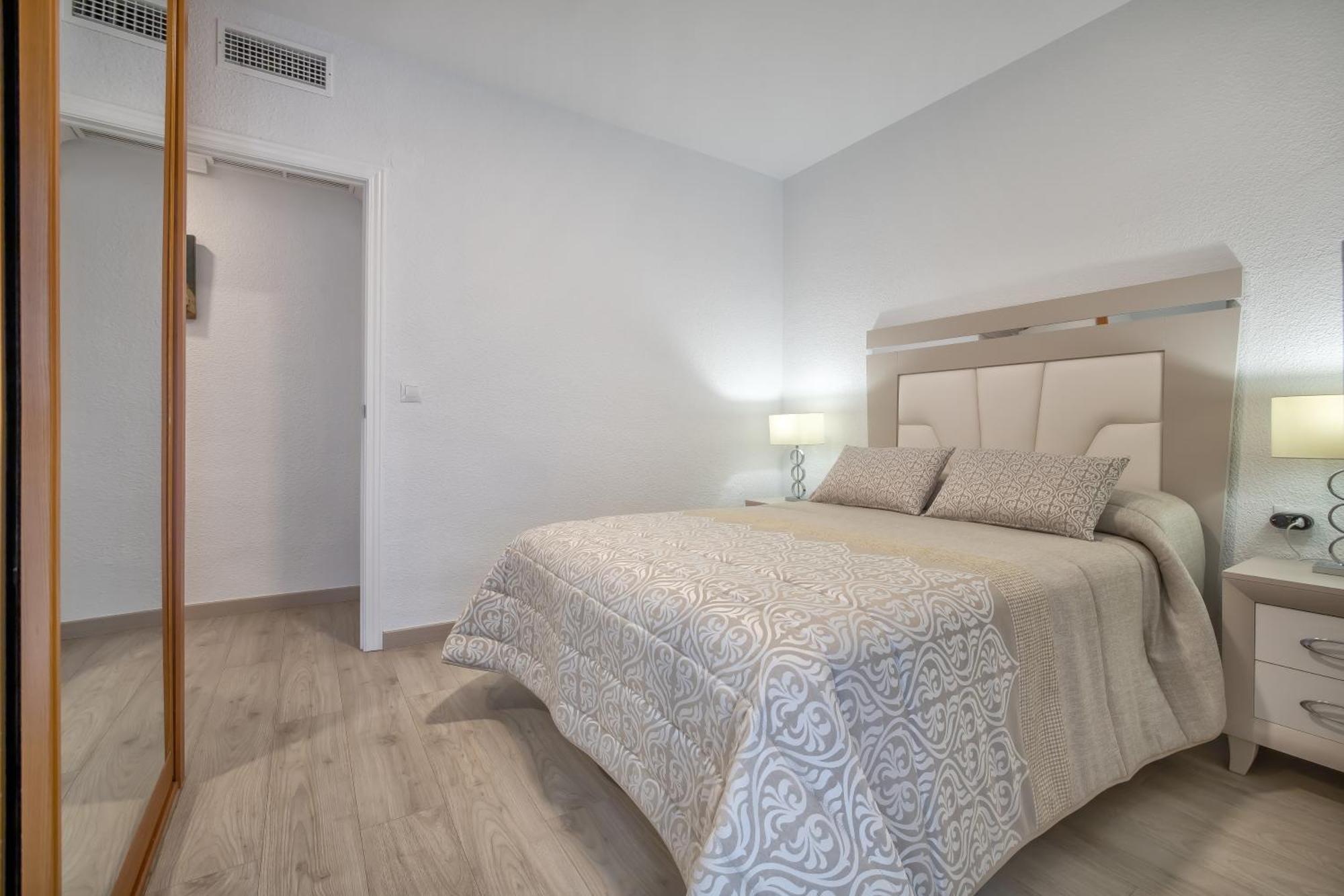 Apto Vallellano Junto Al Casco Historico & Parking Incluido Kordoba Bagian luar foto